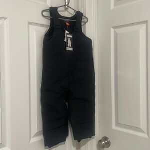 NWT 2t snow overalls